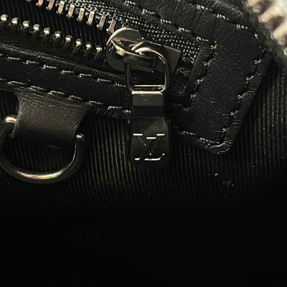 Louis Vuitton Luxury - Purse - Picture 9 of 16